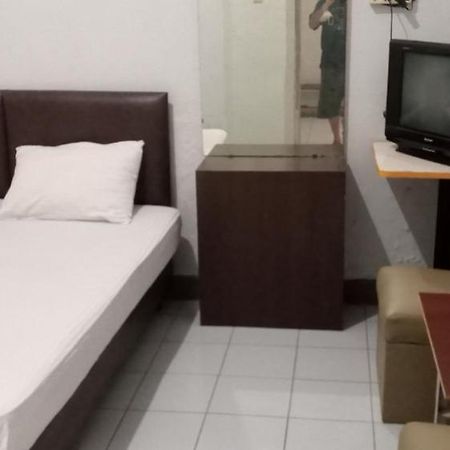 Hotel Maya Тегал Екстериор снимка
